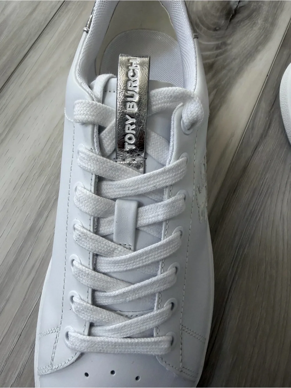 Tory Burch White Leather Sneakers Size 8 NWT No Box